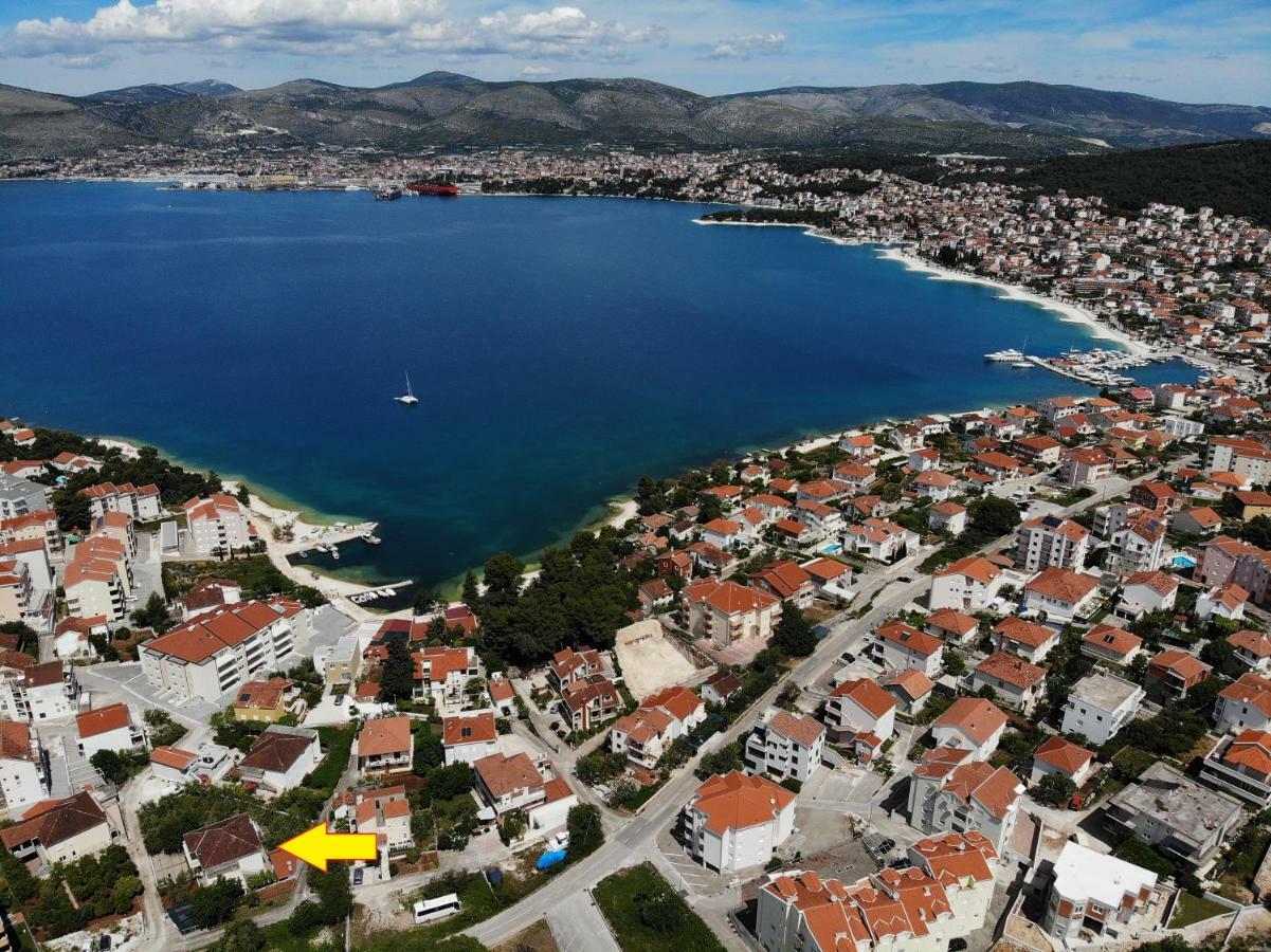 Apartament Flora Trogir Zewnętrze zdjęcie